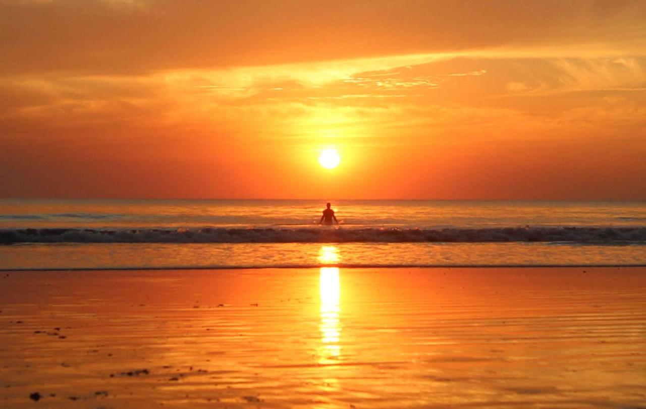 Las Dunas Surf Resort Aposentillo Exteriör bild