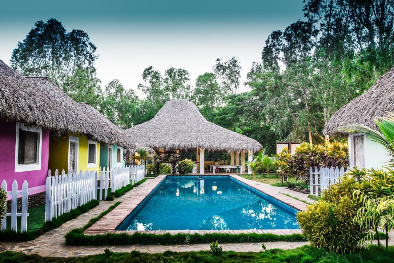 Las Dunas Surf Resort Aposentillo Exteriör bild